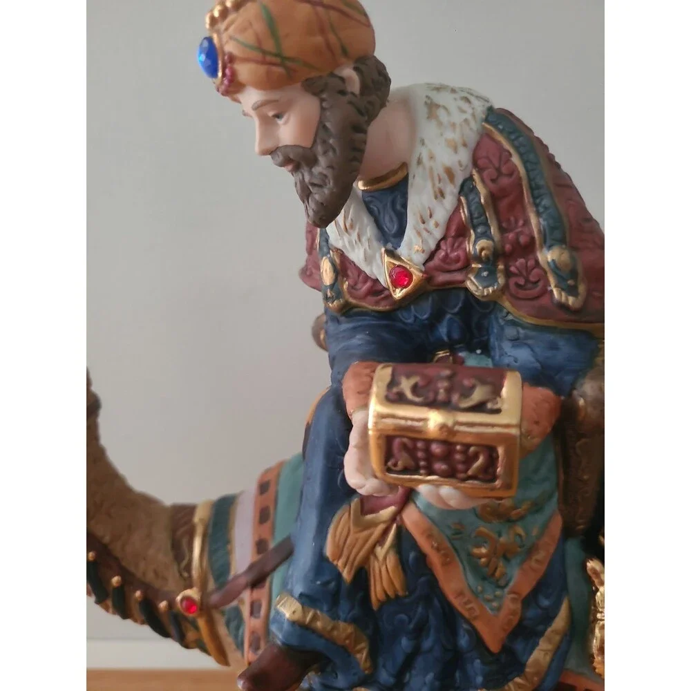 Kirkland  Nativity 75177 Replacement Figurine Wiseman Standing Camel Vintage